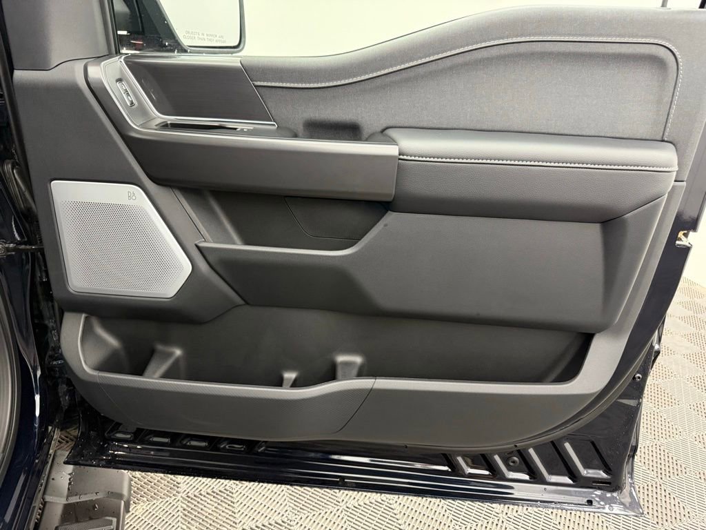 New 2025 Ford F150 Lariat w/ Equipment Group 502A High image 31