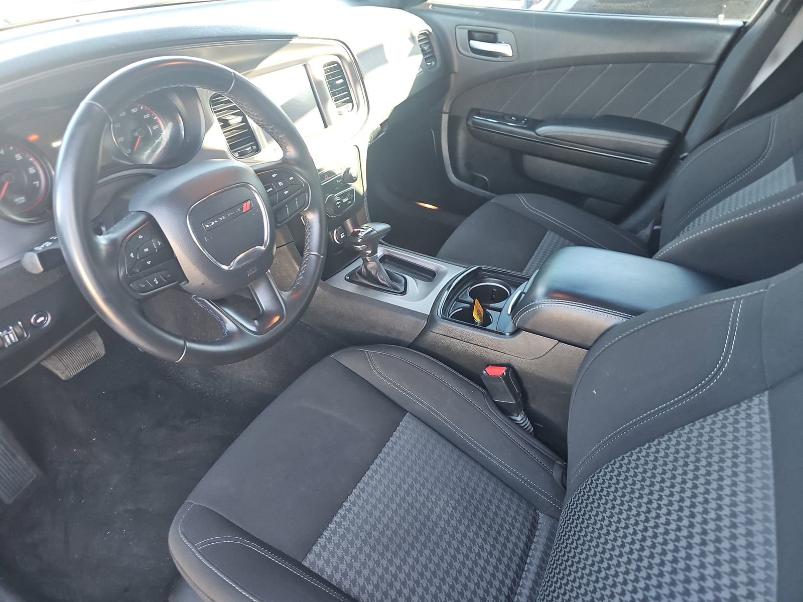 Used 2023 Dodge Charger SXT w/ Blacktop Package image 13