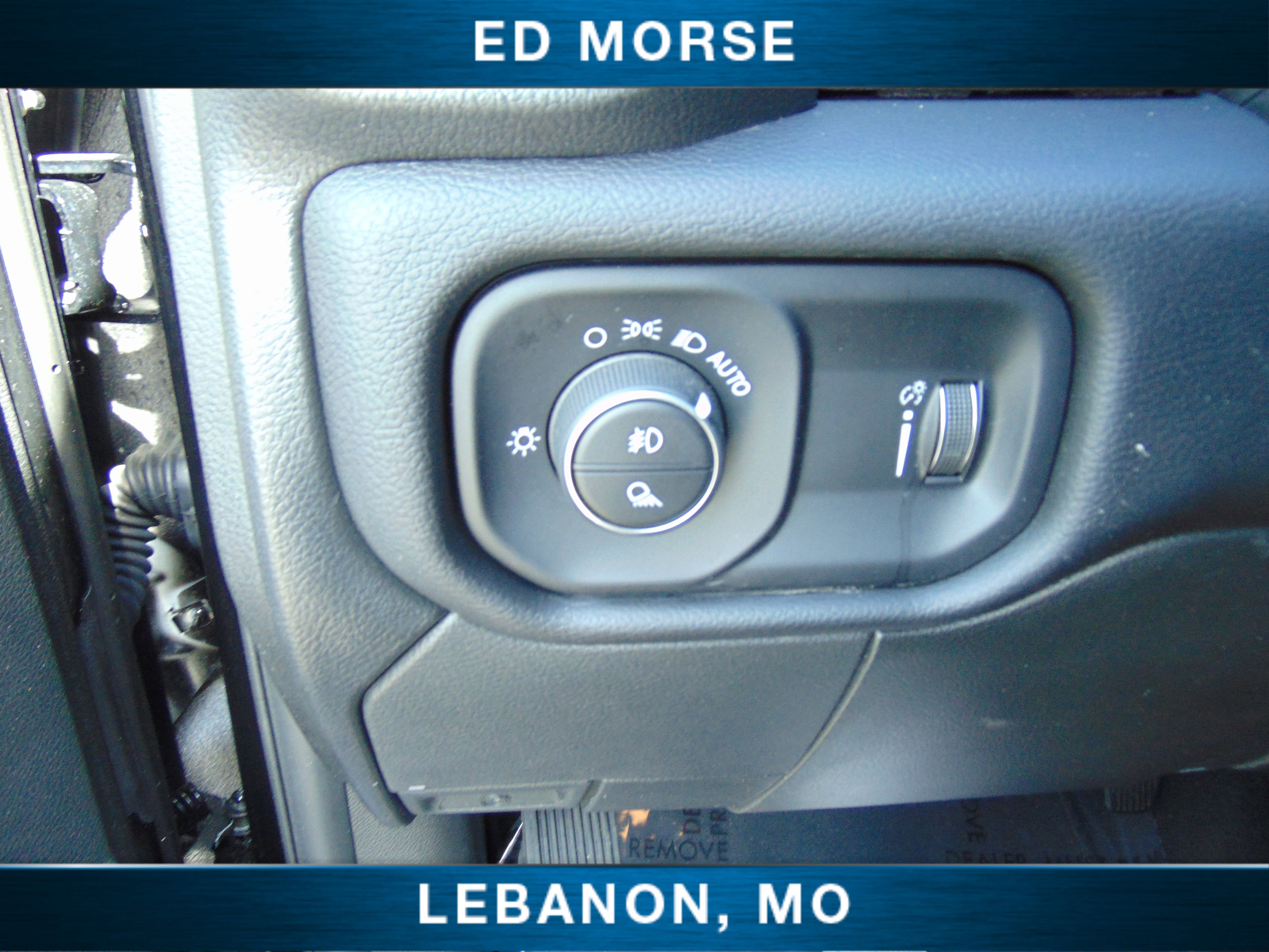 Used 2024 RAM 2500 Big Horn w/ Sport Appearance Package AWD/4WD image 21