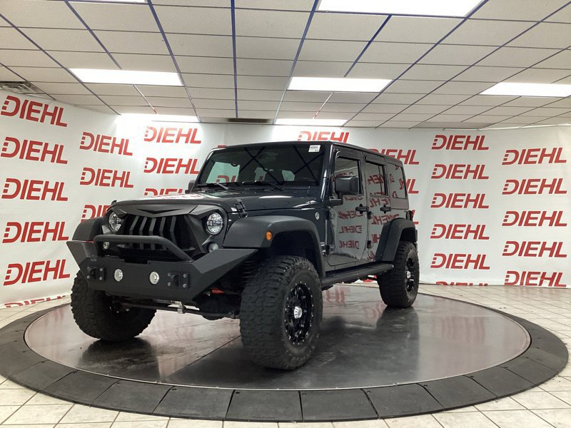 Used 2017 Jeep Wrangler Unlimited Sport w/ Mopar Black Appearance Group AWD/4WD image 3