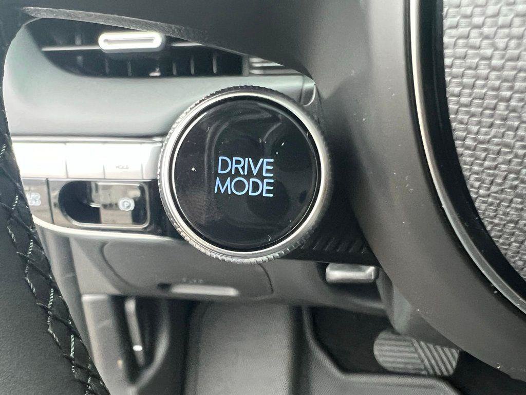 New 2024 Hyundai Ioniq 5 Limited AWD/4WD image 30