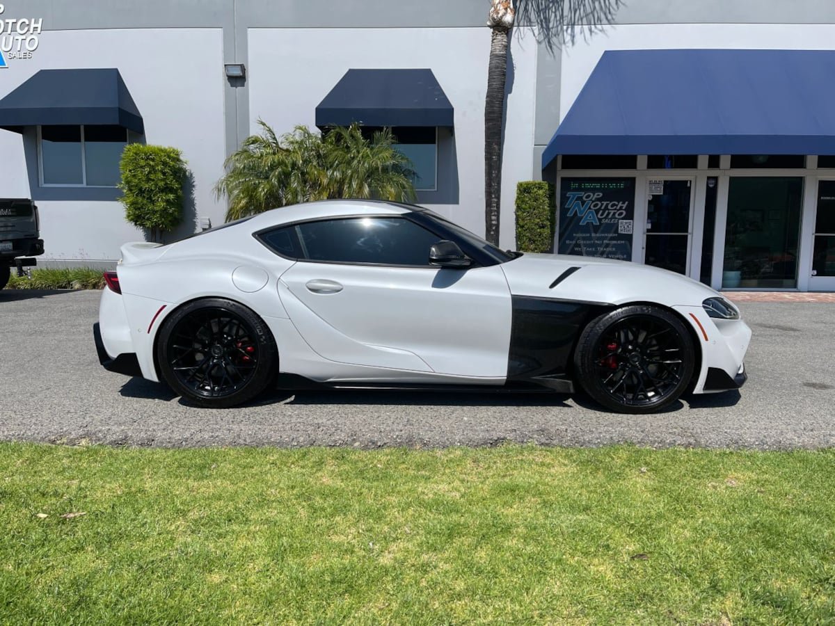 Used 2021 Toyota Supra Premium w/ Driver Assist Package RWD image 4