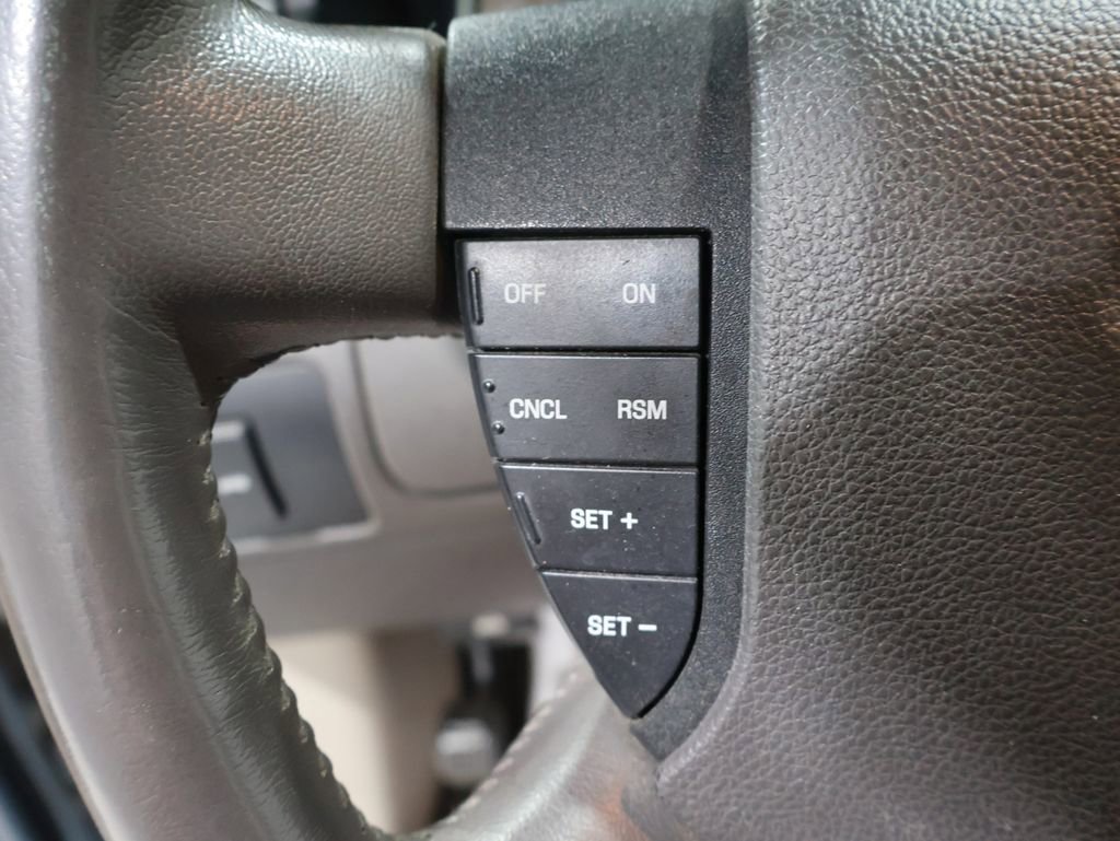 Used 2008 Ford Taurus SEL image 30