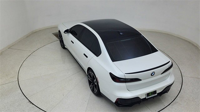 Used 2023 BMW 740i w/ Executive Package image 80