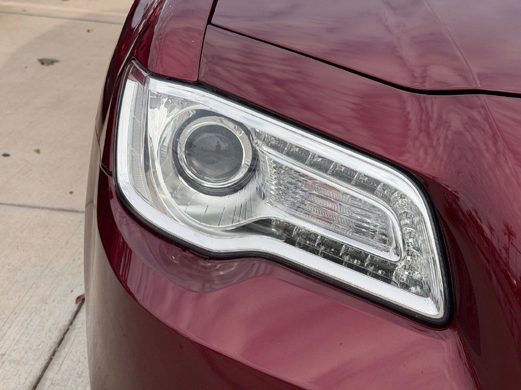 Used 2020 Chrysler 300 Touring L w/ Quick Order Package 2EF RWD image 8