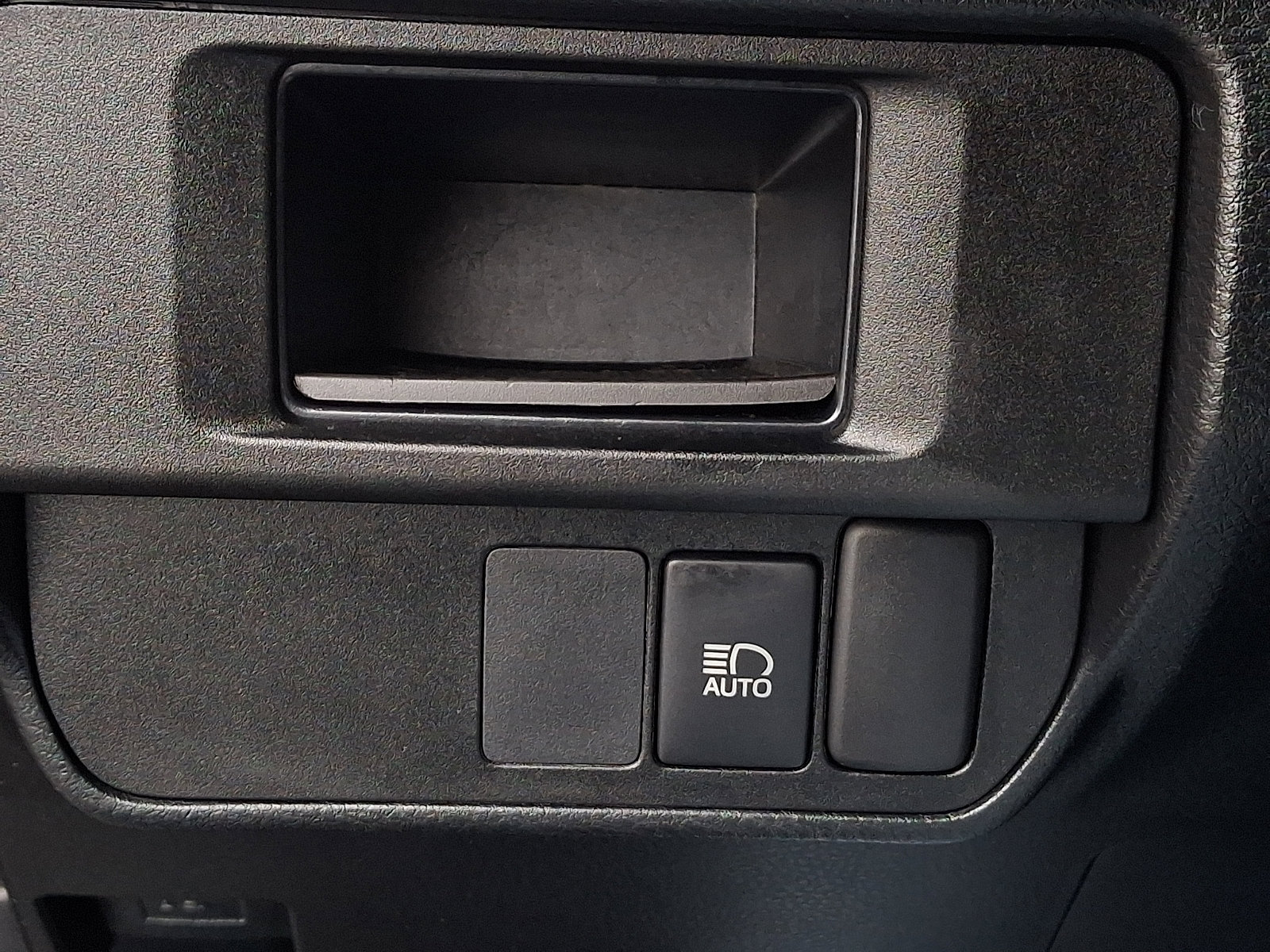 Used 2019 Toyota Tacoma SR5 image 24