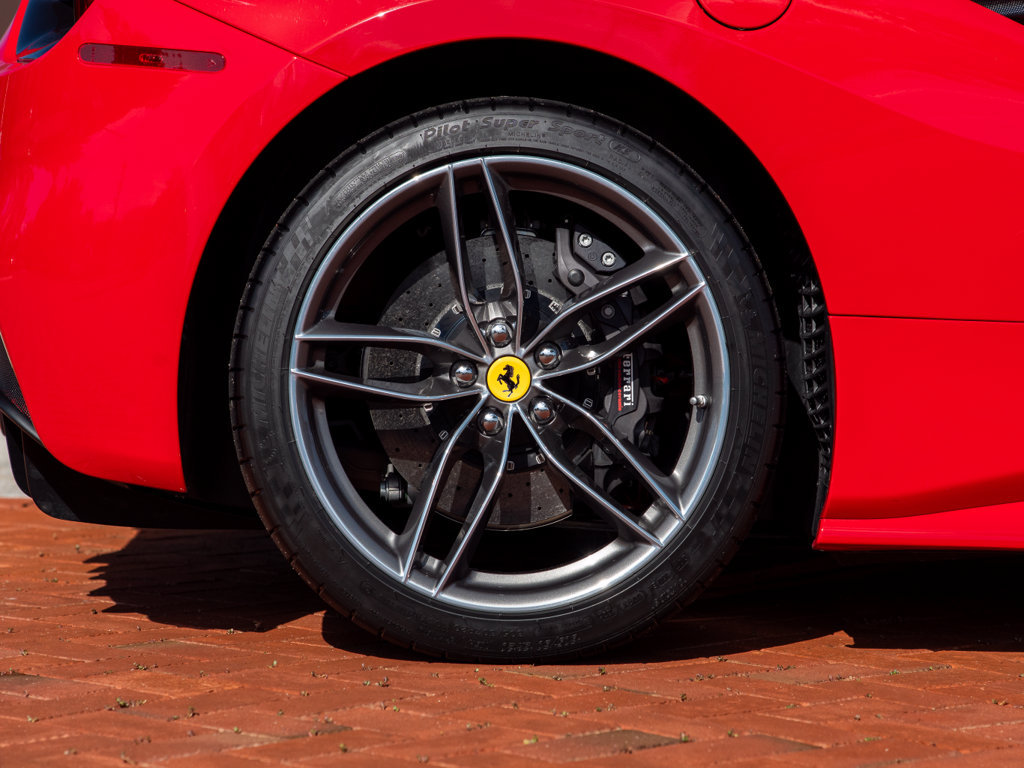 Certified 2019 Ferrari 488 Spider RWD image 25