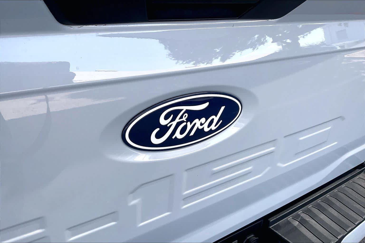 Used 2025 Ford F150 STX w/ Equipment Group 200A RWD image 31