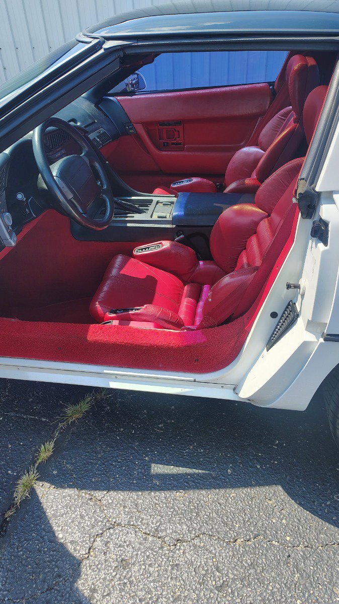 Used 1990 Chevrolet Corvette Coupe RWD image 21
