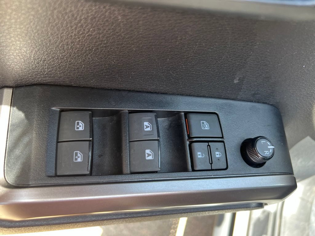 Used 2023 Toyota Tacoma SR5 RWD image 23
