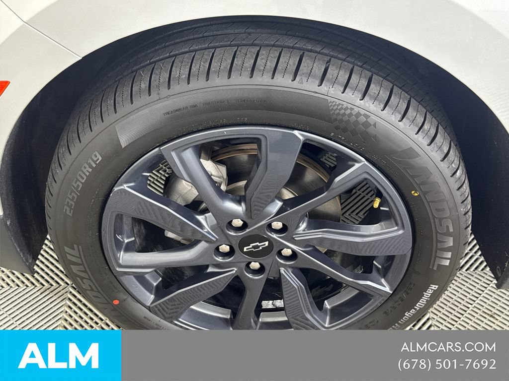 Used 2022 Chevrolet Equinox RS w/ LPO, Floor Liner Package FWD image 14