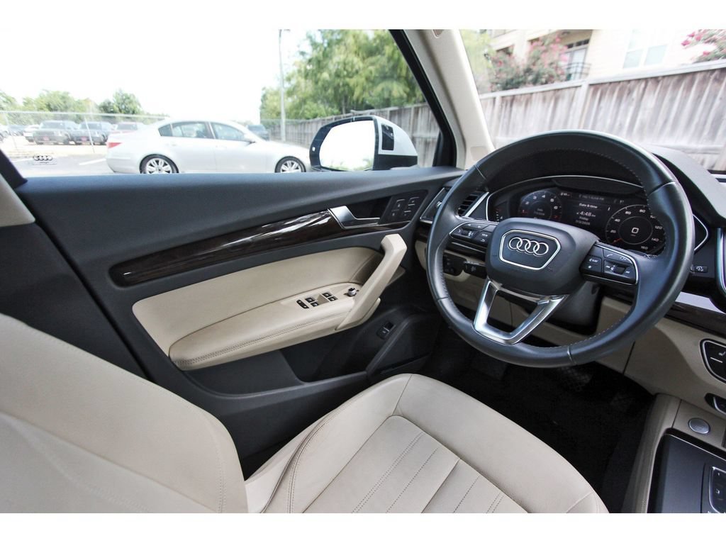 Used 2019 Audi Q5 2.0T Premium Plus w/ Premium Plus Package AWD/4WD image 9