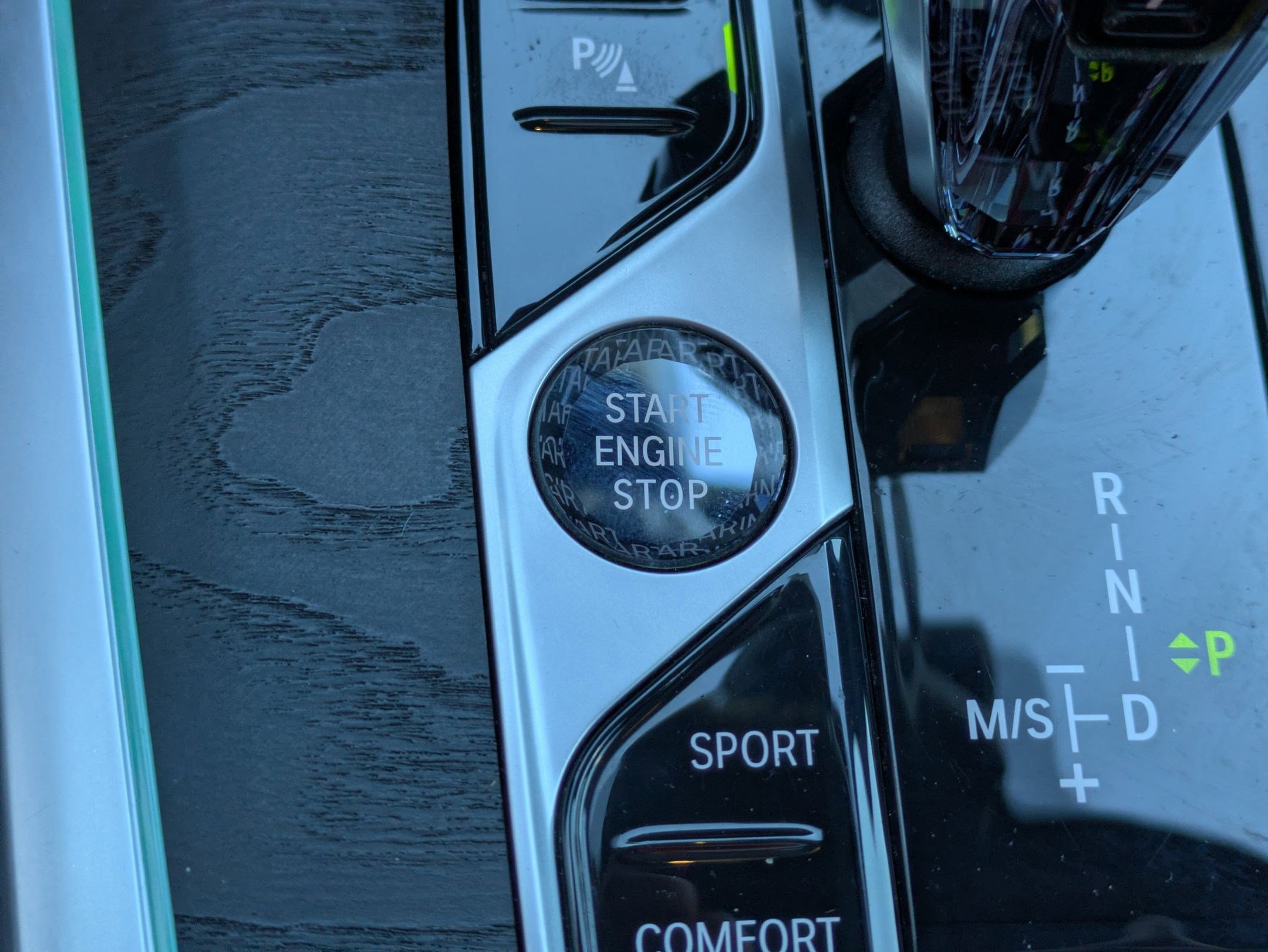 Used 2021 BMW X7 xDrive40i w/ Executive Package image 19