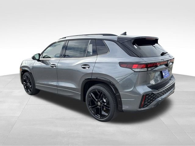 New 2026 Volkswagen Tiguan SE R-Line FWD image 3