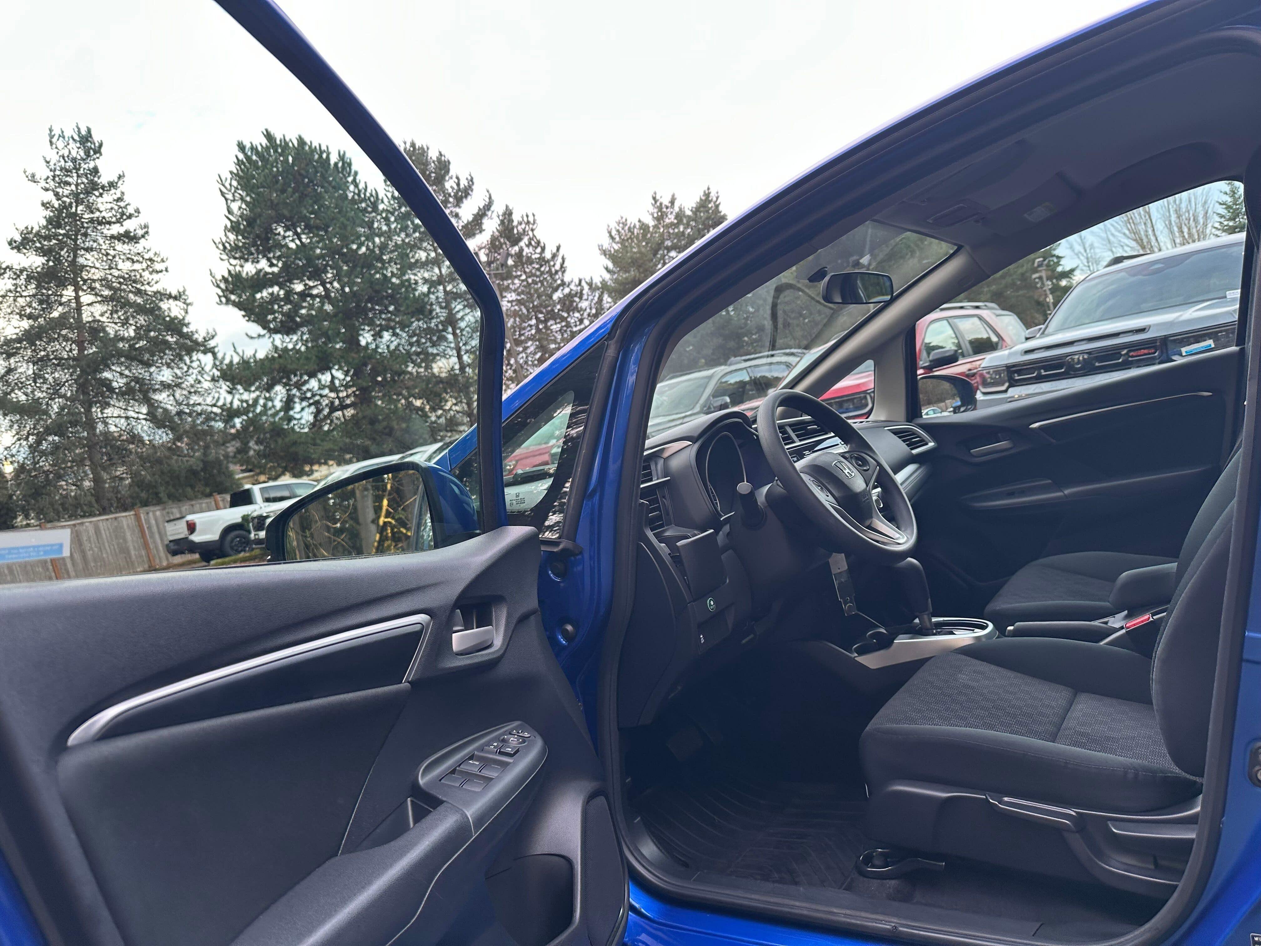 Used 2015 Honda Fit LX image 20