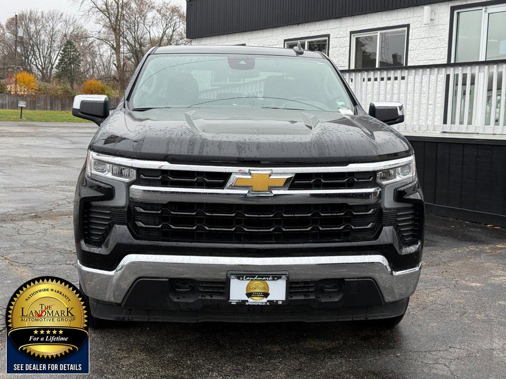 Used 2025 Chevrolet Silverado 1500 LT image 2