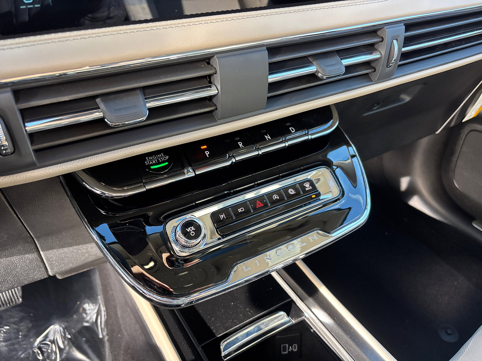 New 2026 Lincoln Corsair Reserve image 22