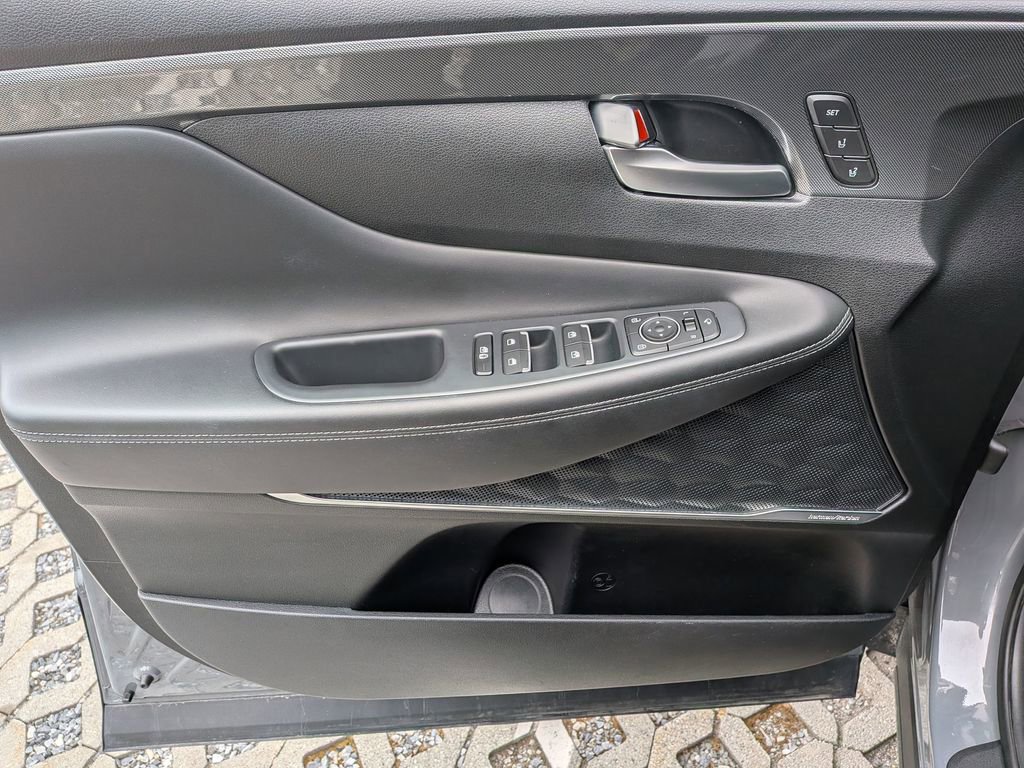 Used 2022 Hyundai Santa Fe Limited image 14