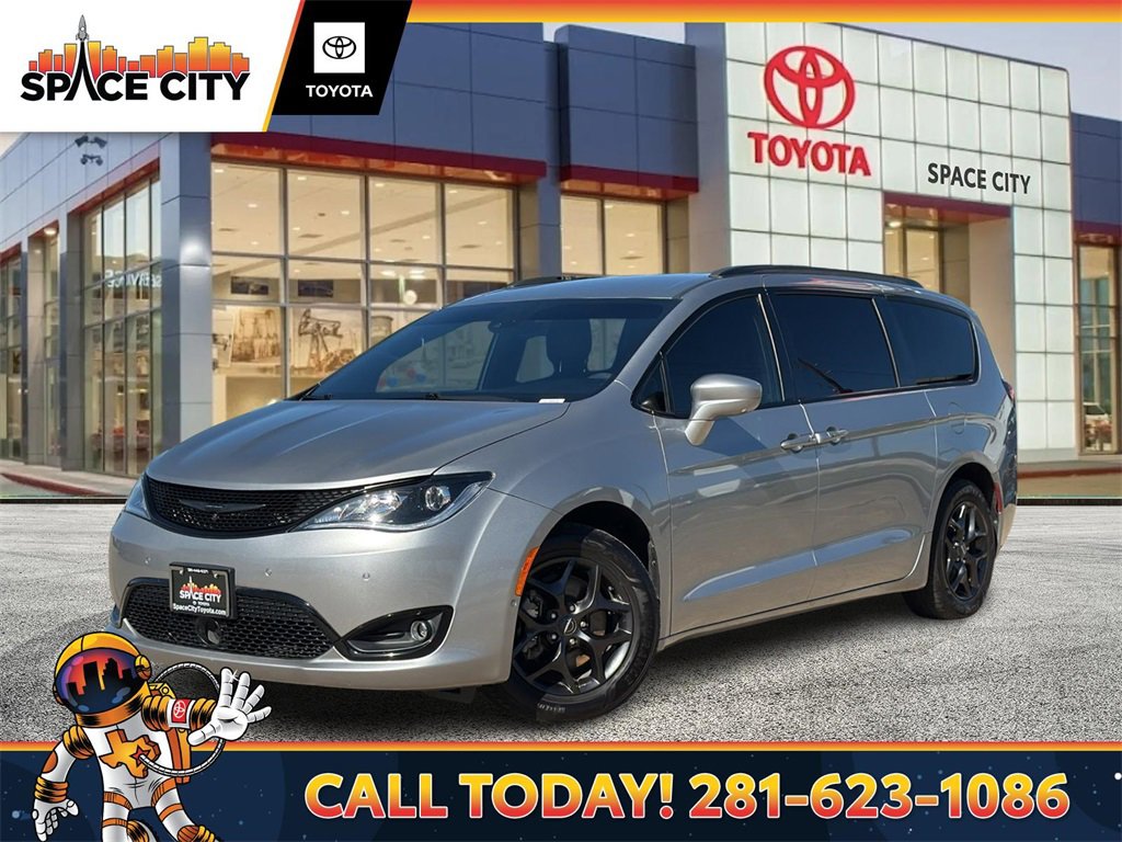 Used 2020 Chrysler Pacifica Touring-L Plus