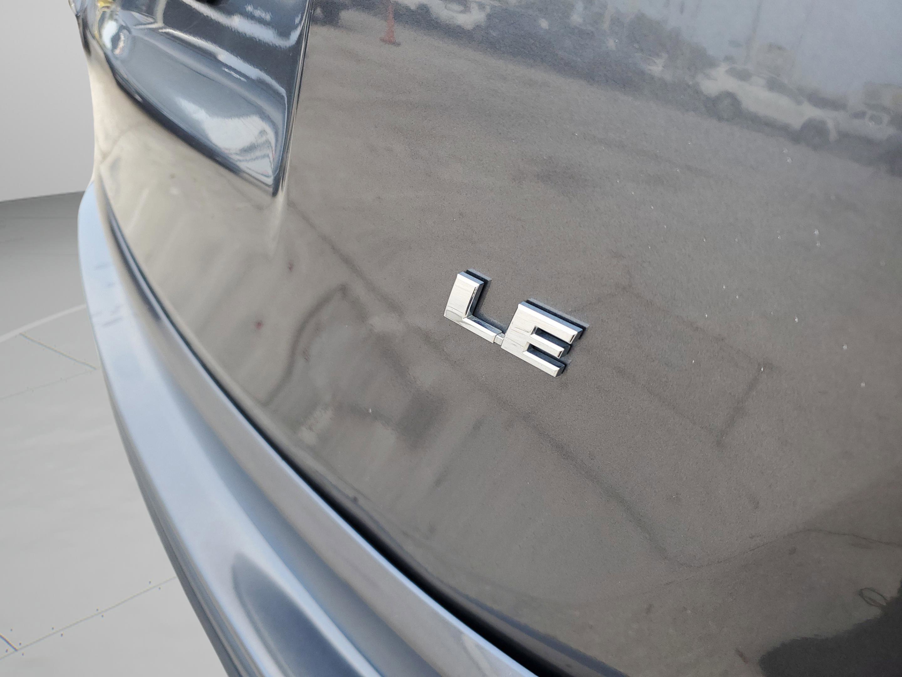 Used 2016 Toyota RAV4 LE image 27