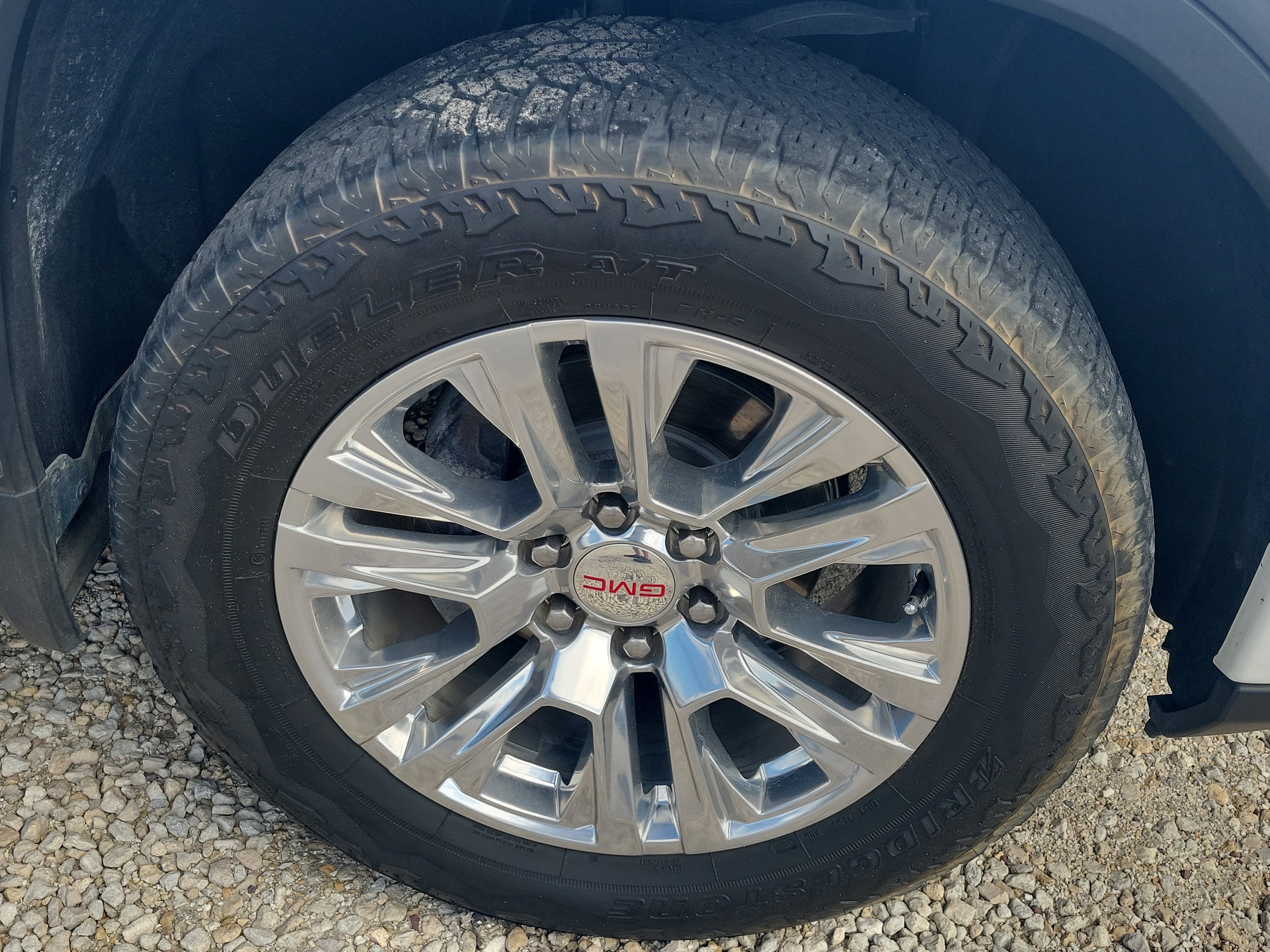 Used 2024 GMC Sierra 1500 Denali w/ Technology Package AWD/4WD image 8