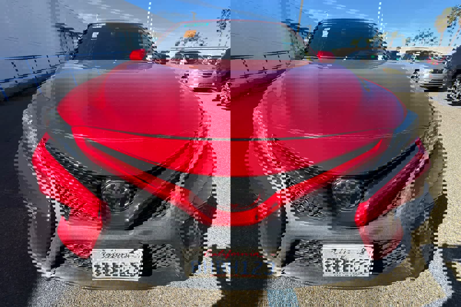 Used 2019 Toyota Camry SE w/ Convenience Package image 2