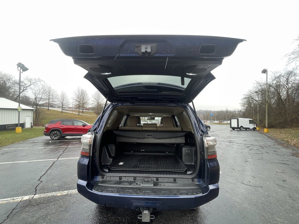 Used 2021 Toyota 4Runner SR5 Premium w/ Moonroof Package image 16