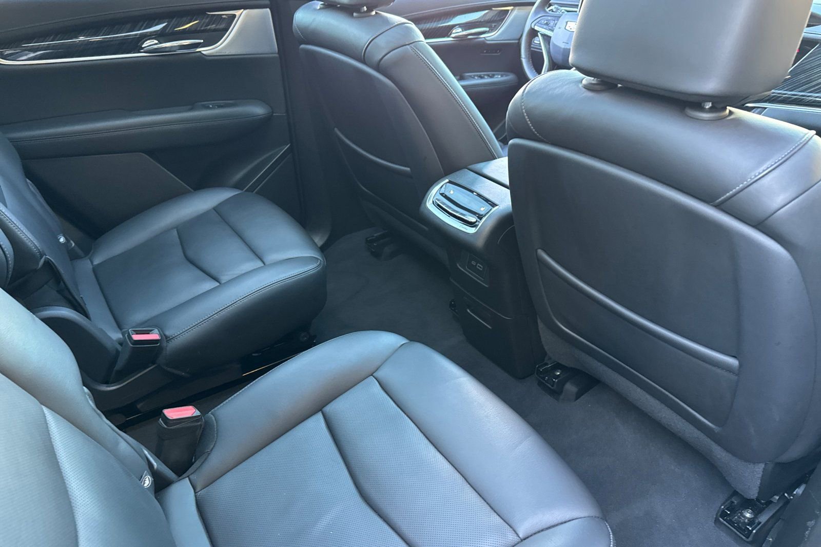 Certified 2025 Cadillac XT6 Premium Luxury image 16