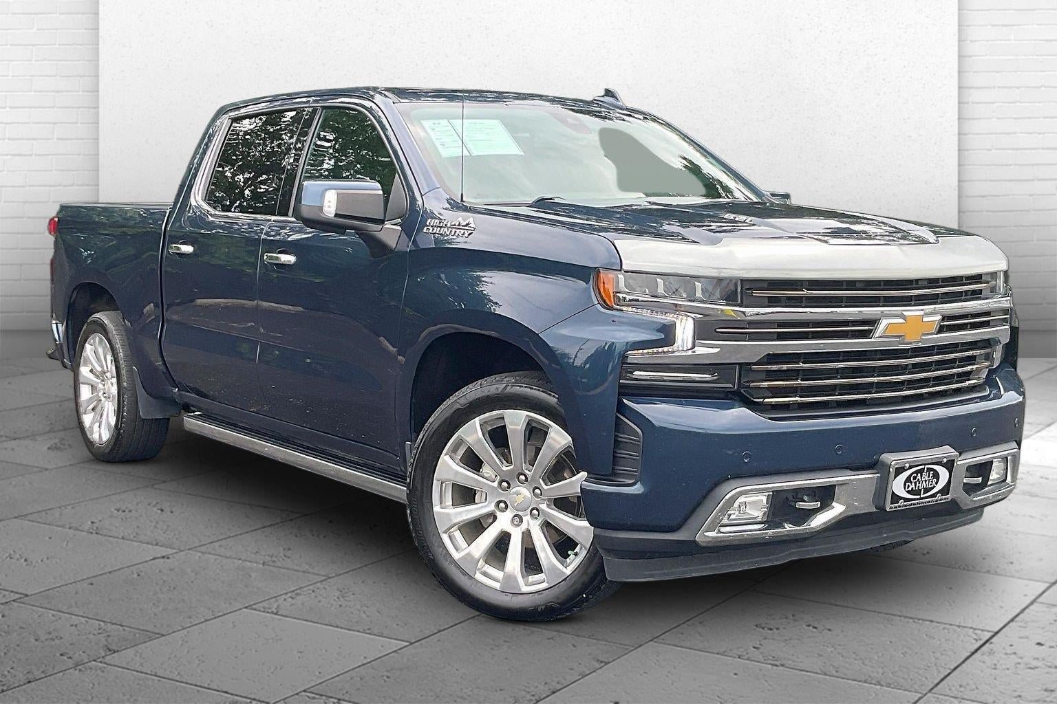 Used 2022 Chevrolet Silverado 1500 High Country w/ Safety Package II AWD/4WD image 1
