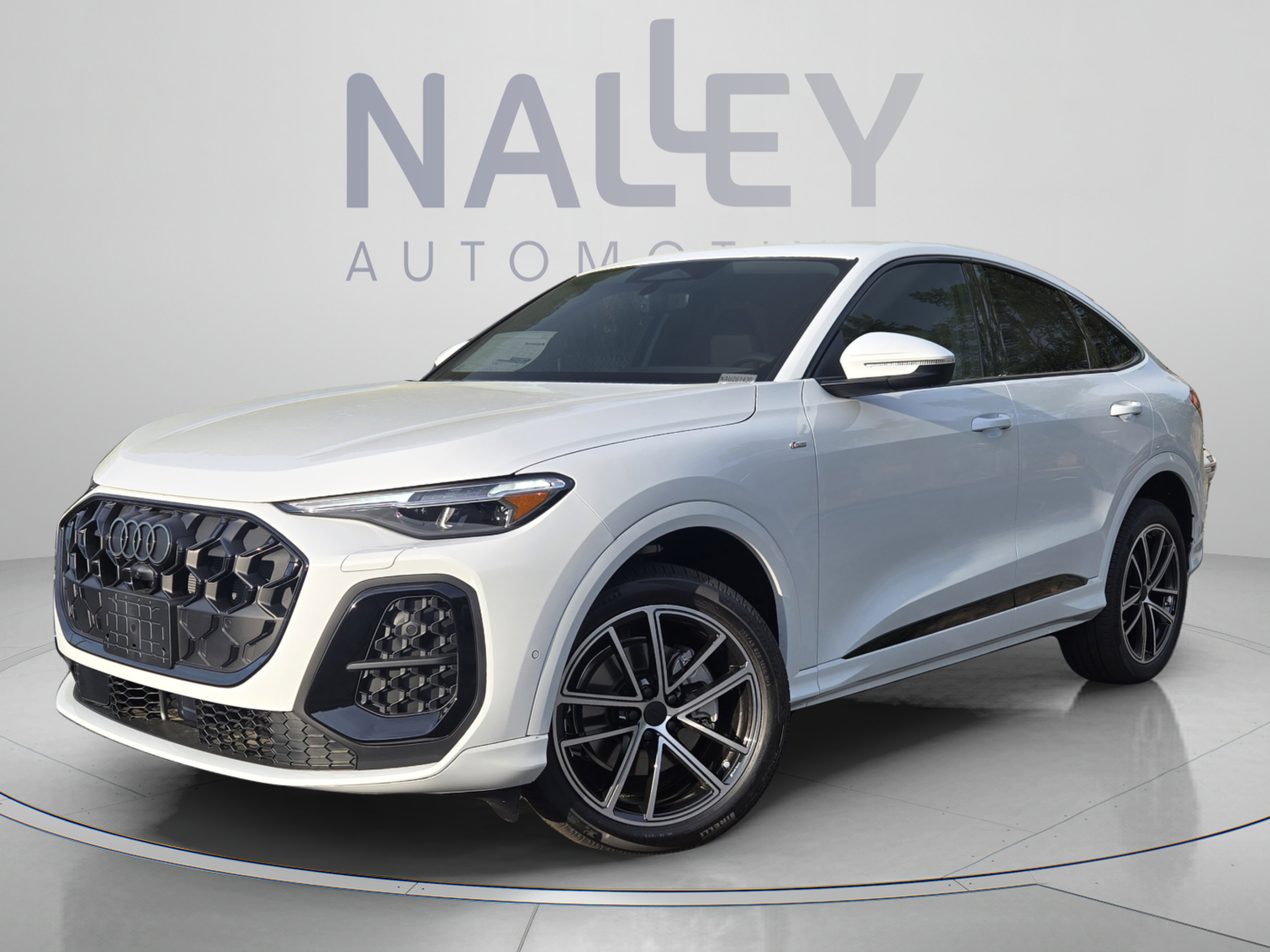 New 2026 Audi Q5 Premium Plus AWD/4WD image 1