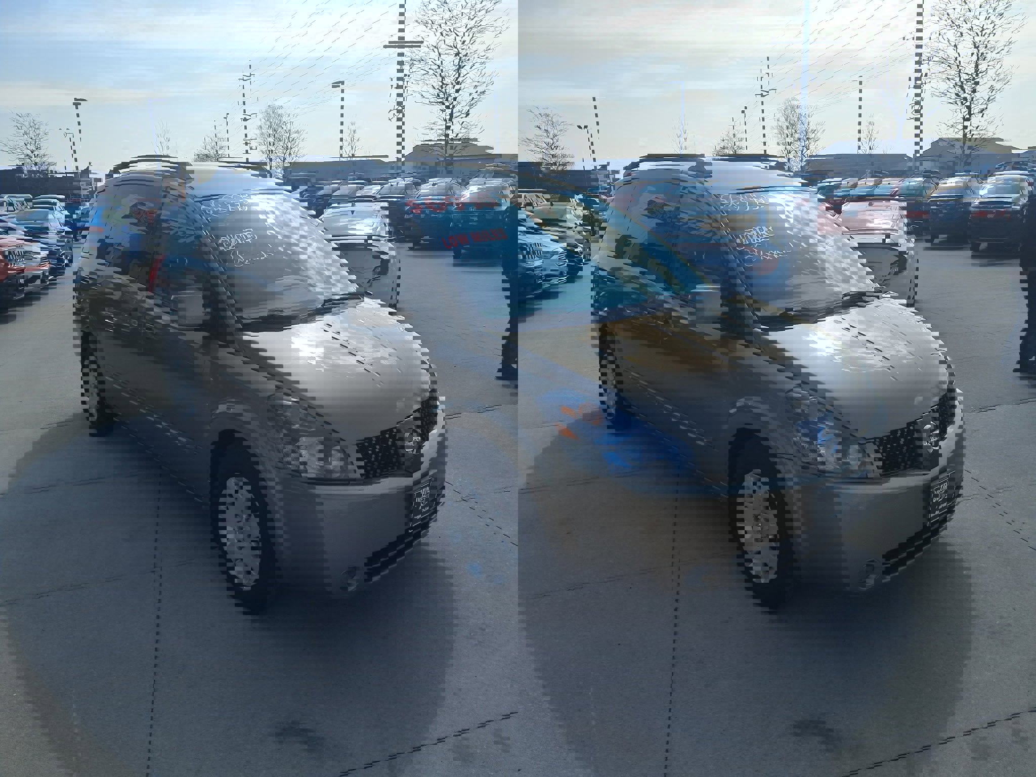 Used 2004 Nissan Quest S w/ (SEA) Seat Pkg image 3