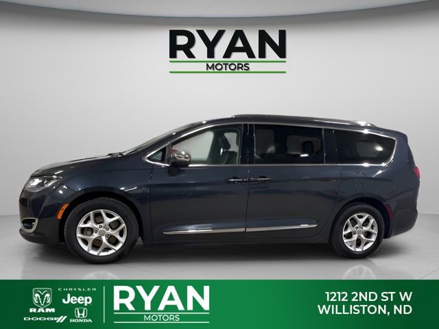 Used 2020 Chrysler Pacifica Limited image 6