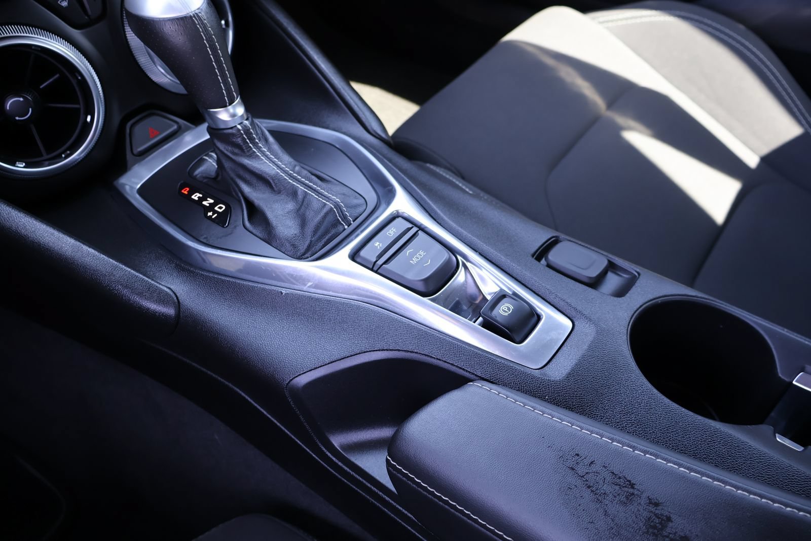 Used 2018 Chevrolet Camaro SS RWD image 19