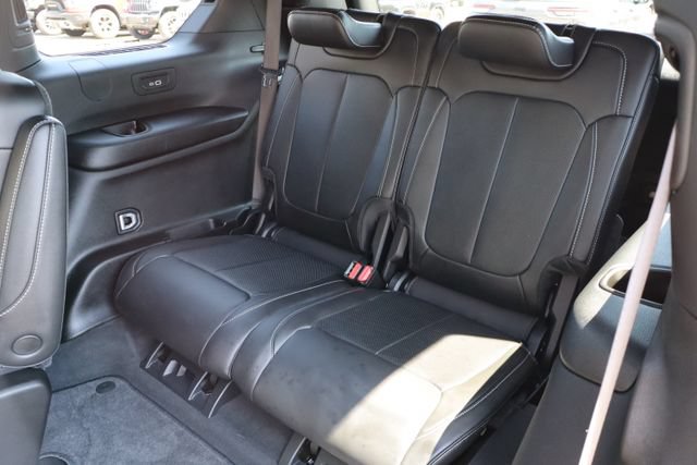 Used 2025 Jeep Grand Cherokee L Limited w/ Luxury Tech Group II AWD/4WD image 47