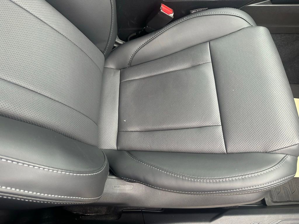 Used 2025 Subaru Outback Limited image 17