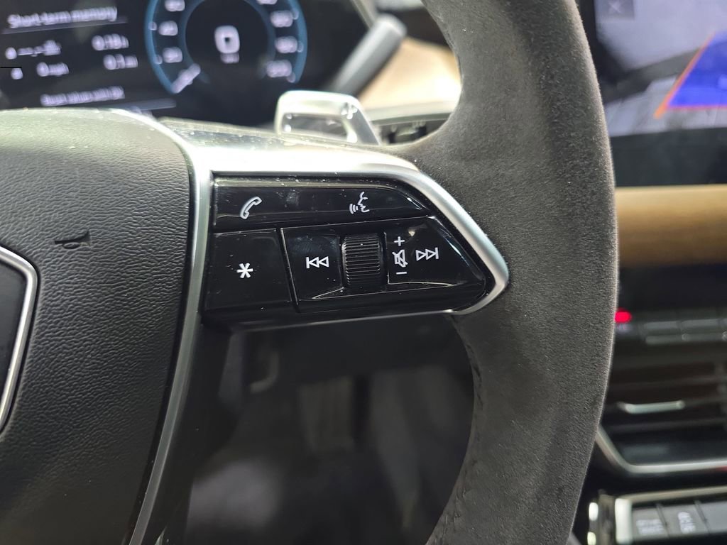 Used 2022 Audi e-tron GT Premium Plus AWD/4WD image 21