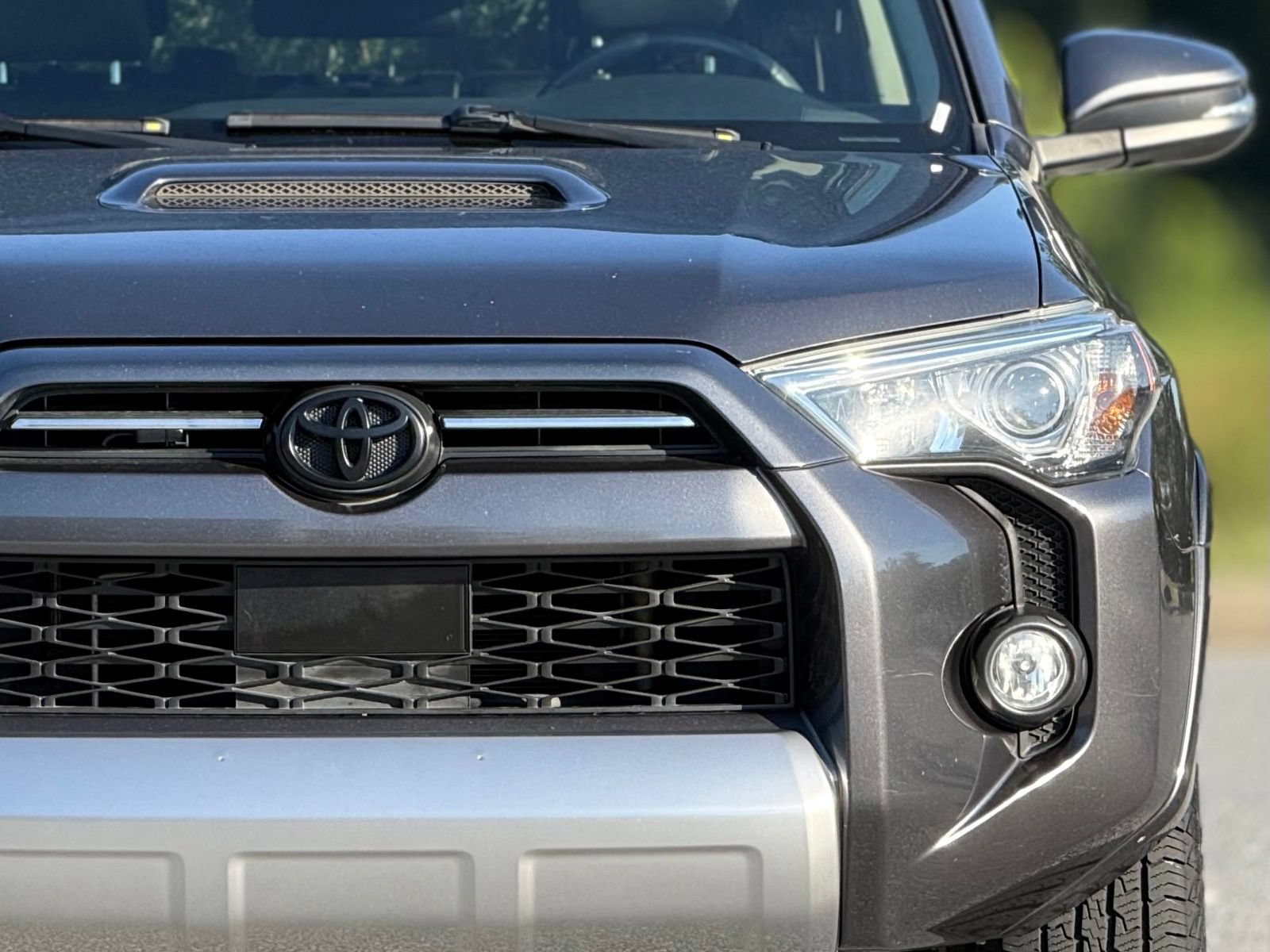 Used 2020 Toyota 4Runner TRD Off-Road Premium AWD/4WD image 15