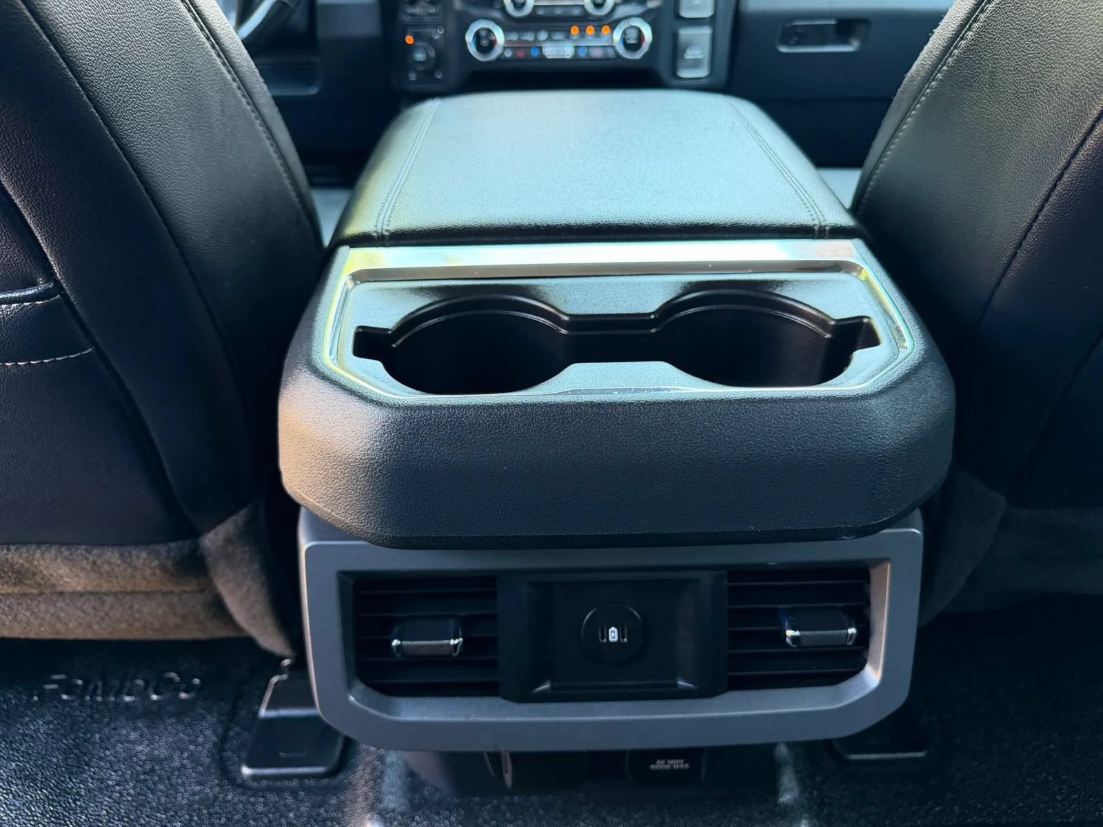 Used 2024 Ford F250 Lariat AWD/4WD image 27