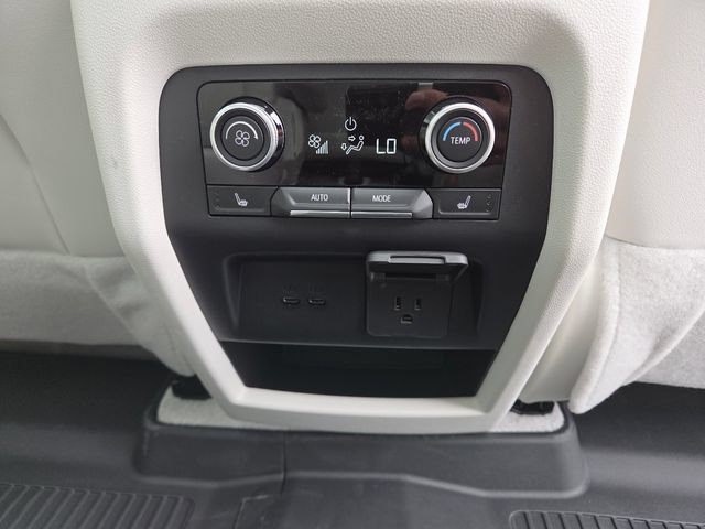 New 2026 Buick Enclave Avenir w/ Super Cruise Package FWD image 18