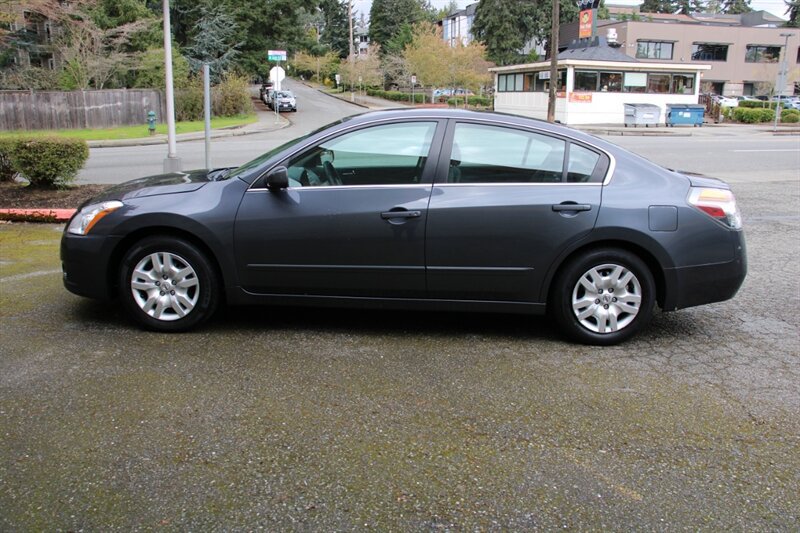 Used 2012 Nissan Altima 2.5 S FWD image 9