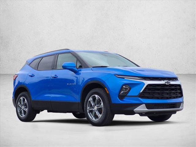 Used 2024 Chevrolet Blazer LT w/ Convenience Package FWD image 3