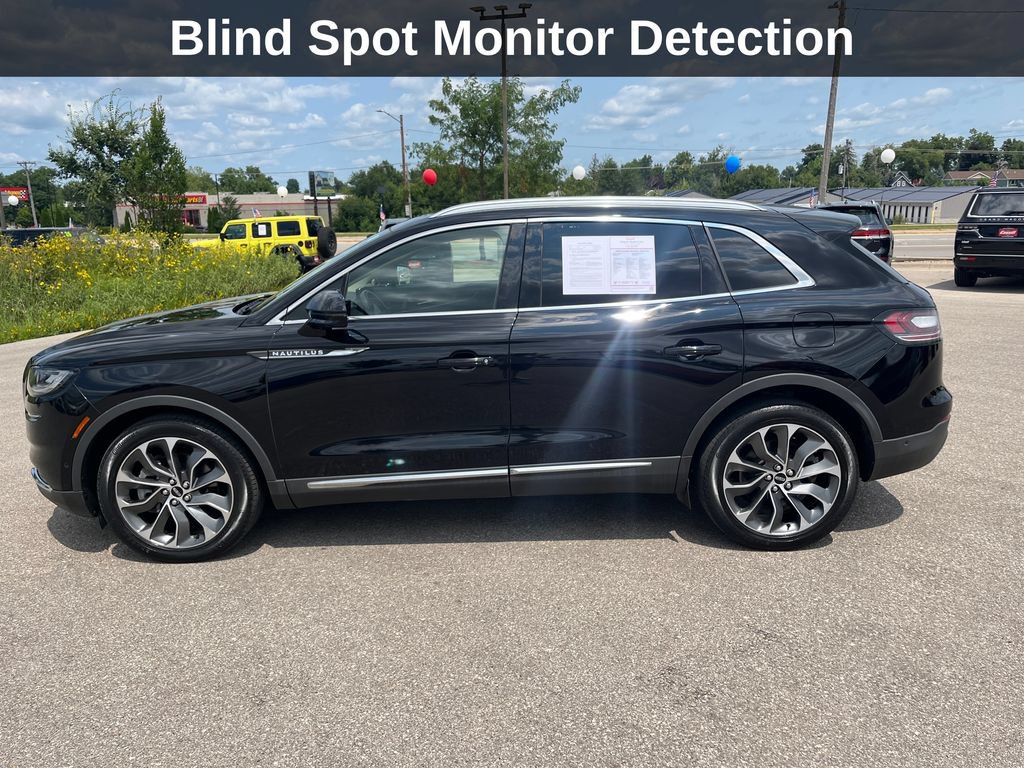 Used 2022 Lincoln Nautilus Reserve w/ Equipment Group 201A AWD/4WD image 2