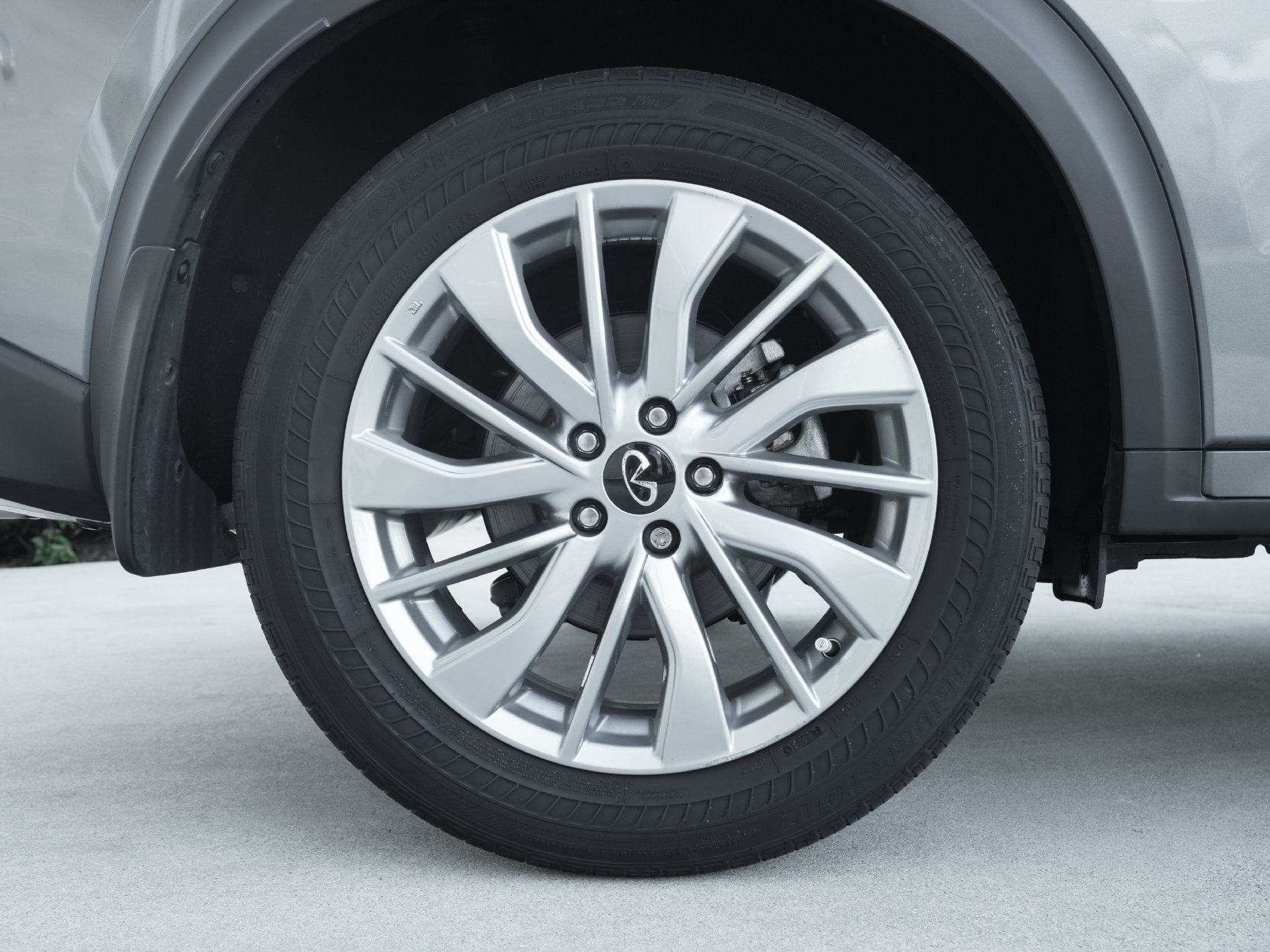 Certified 2023 INFINITI QX50 Luxe FWD image 35