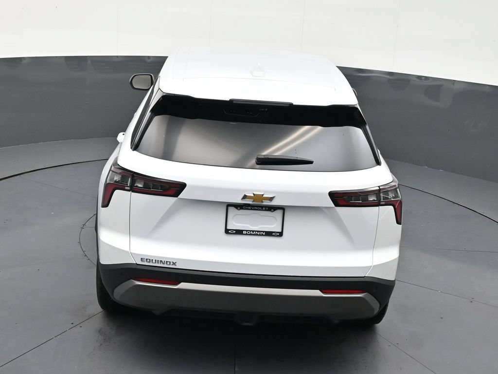 Used 2025 Chevrolet Equinox LT w/ Safety and Technology Package FWD image 14