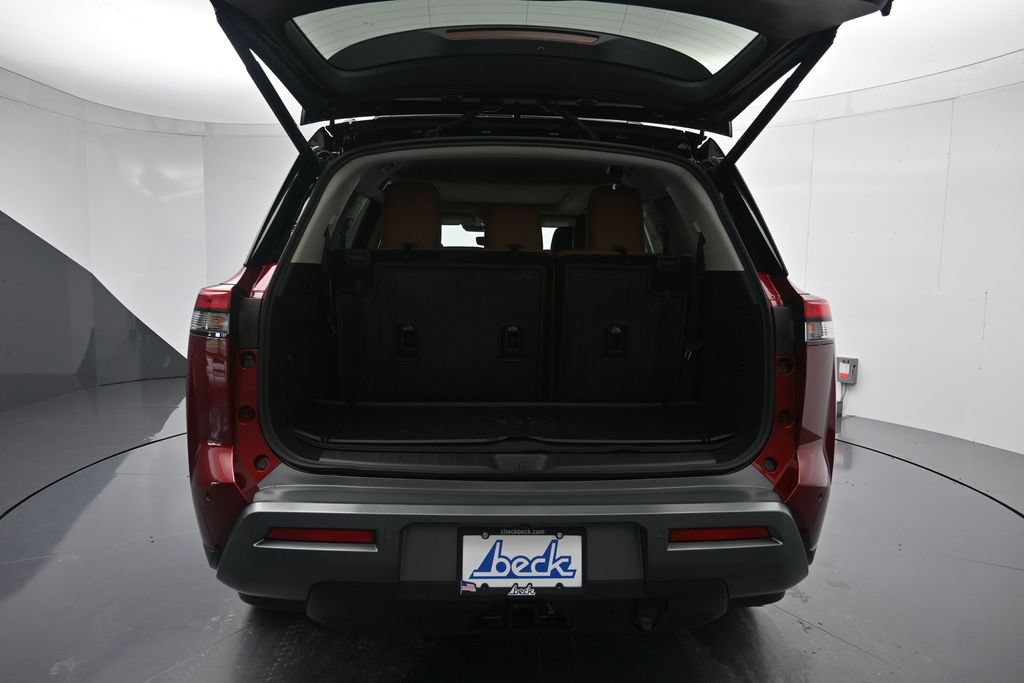 New 2026 Nissan Pathfinder Platinum AWD/4WD image 26