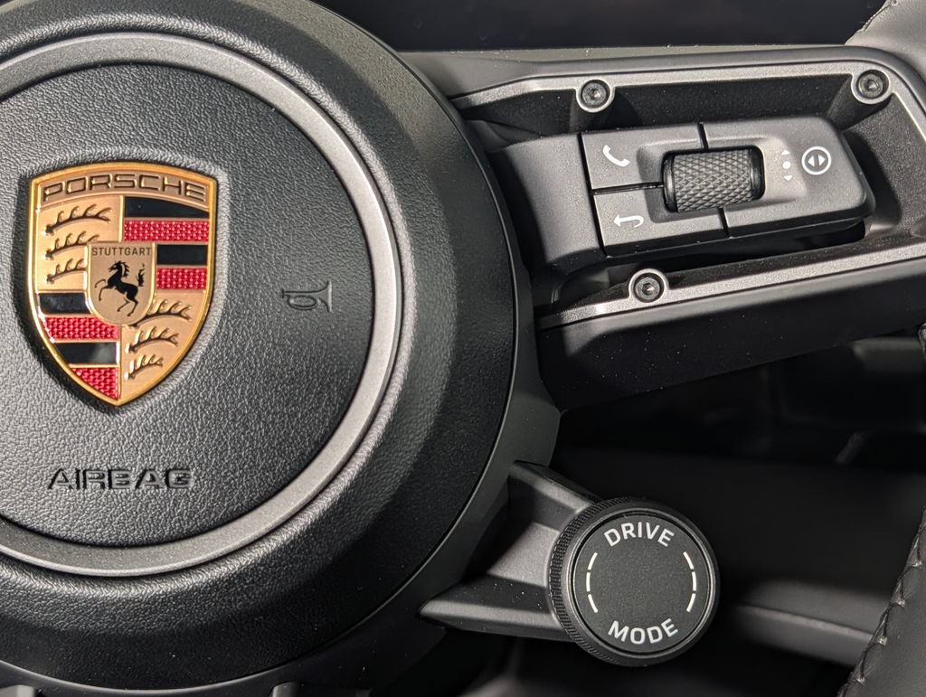 New 2026 Porsche Taycan 4S AWD/4WD image 40