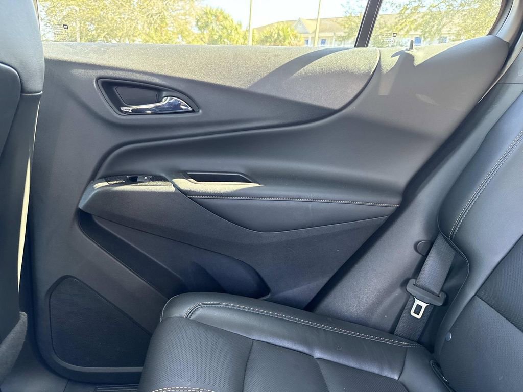 Used 2023 Chevrolet Equinox Premier image 19