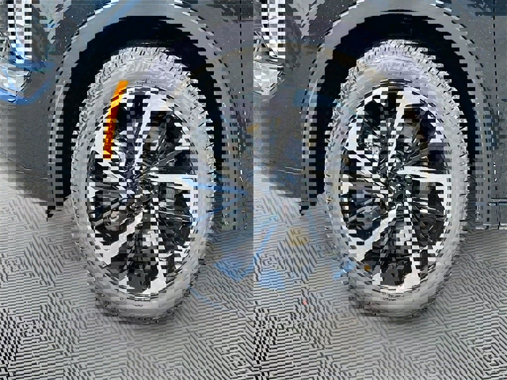 New 2025 Mitsubishi Outlander 4WD Plug-In Hybrid image 38