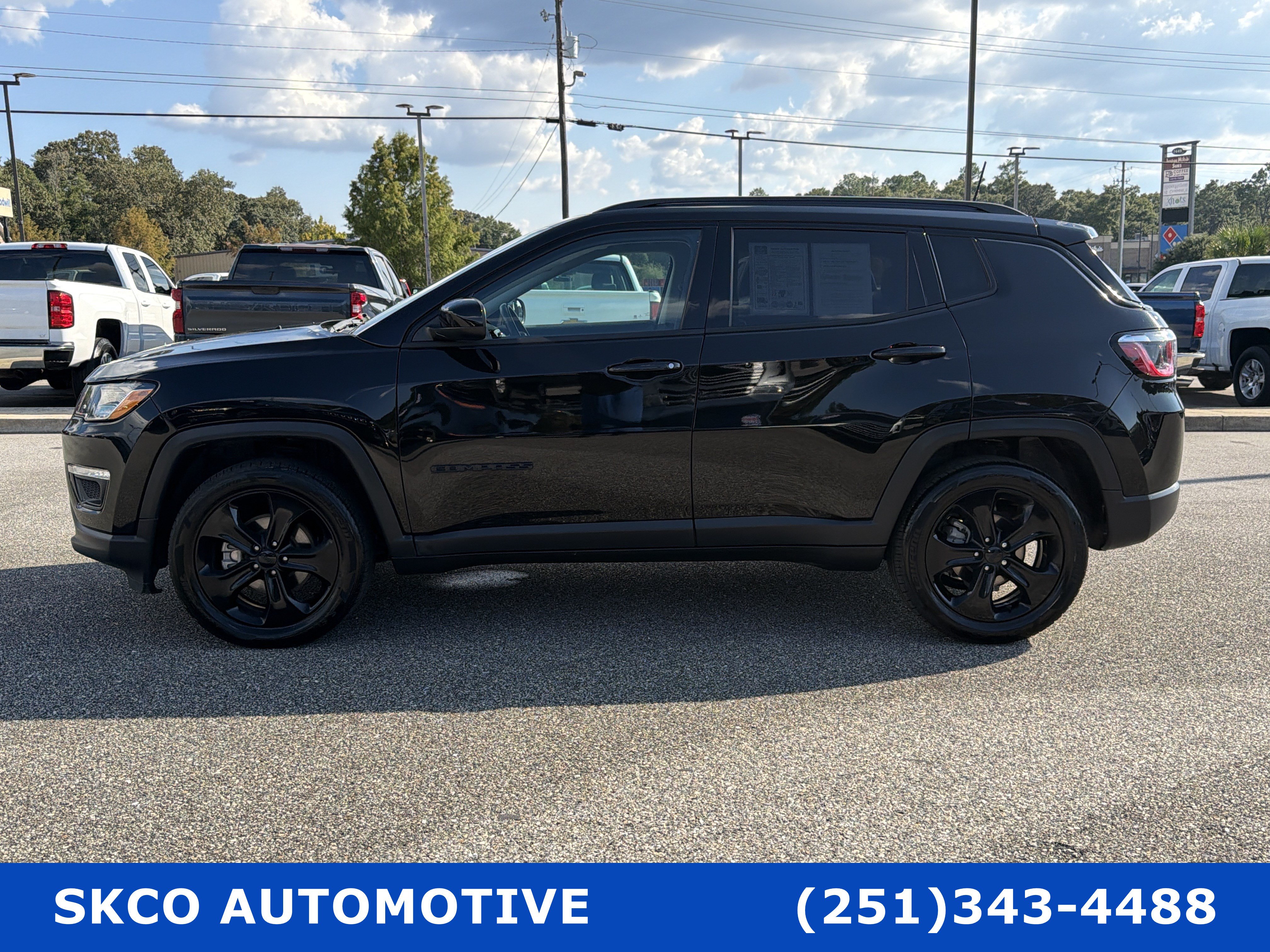 Used 2021 Jeep Compass Latitude w/ Sun and Sound Group AWD/4WD image 2