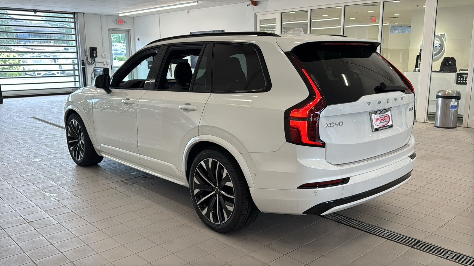 New 2027 Volvo XC90 B6 Ultra AWD/4WD image 7